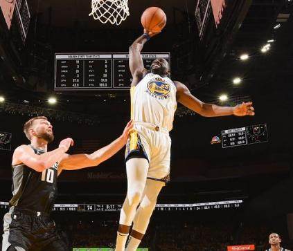 体育直播-主动申请替补出战 格林牺牲成勇士G4胜负手